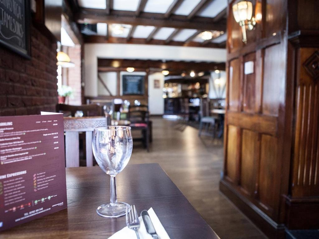 The Crewe Arms Hotel מראה חיצוני תמונה