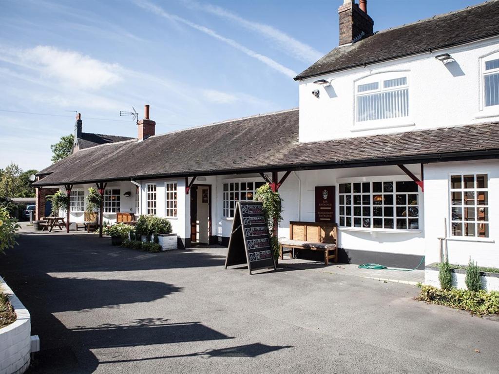 The Crewe Arms Hotel מראה חיצוני תמונה